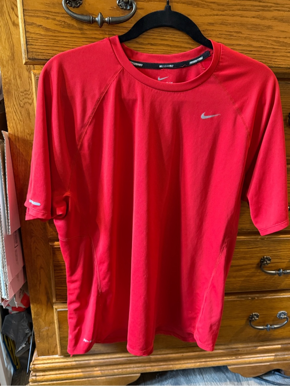 Nike Men’s Bright Red Short Sleeve Athletic Tee